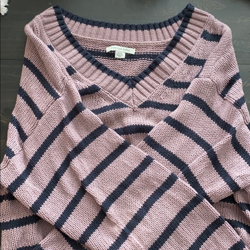 American Eagle Chunky Knit Sweater!